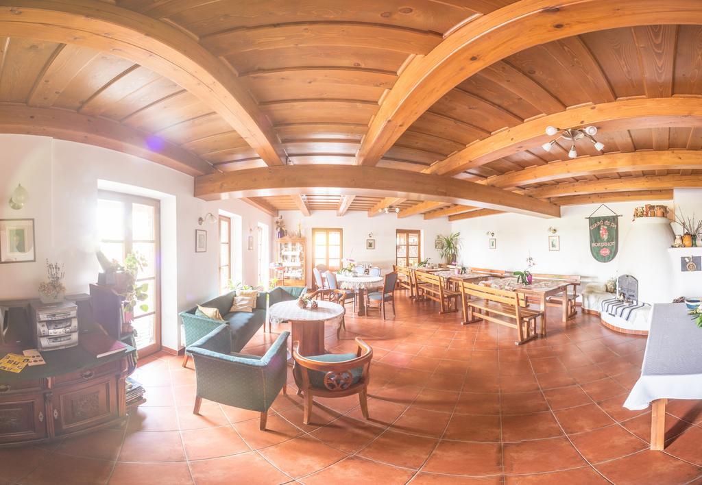 Juhfark Fogado Es Borhaz Bed & Breakfast Balatoncsicso Bagian luar foto